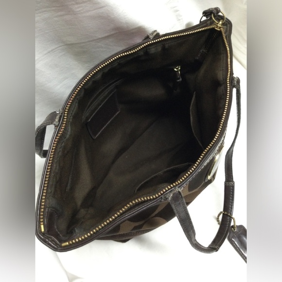 Coach Purse. Canvas - Picture 6 of 16